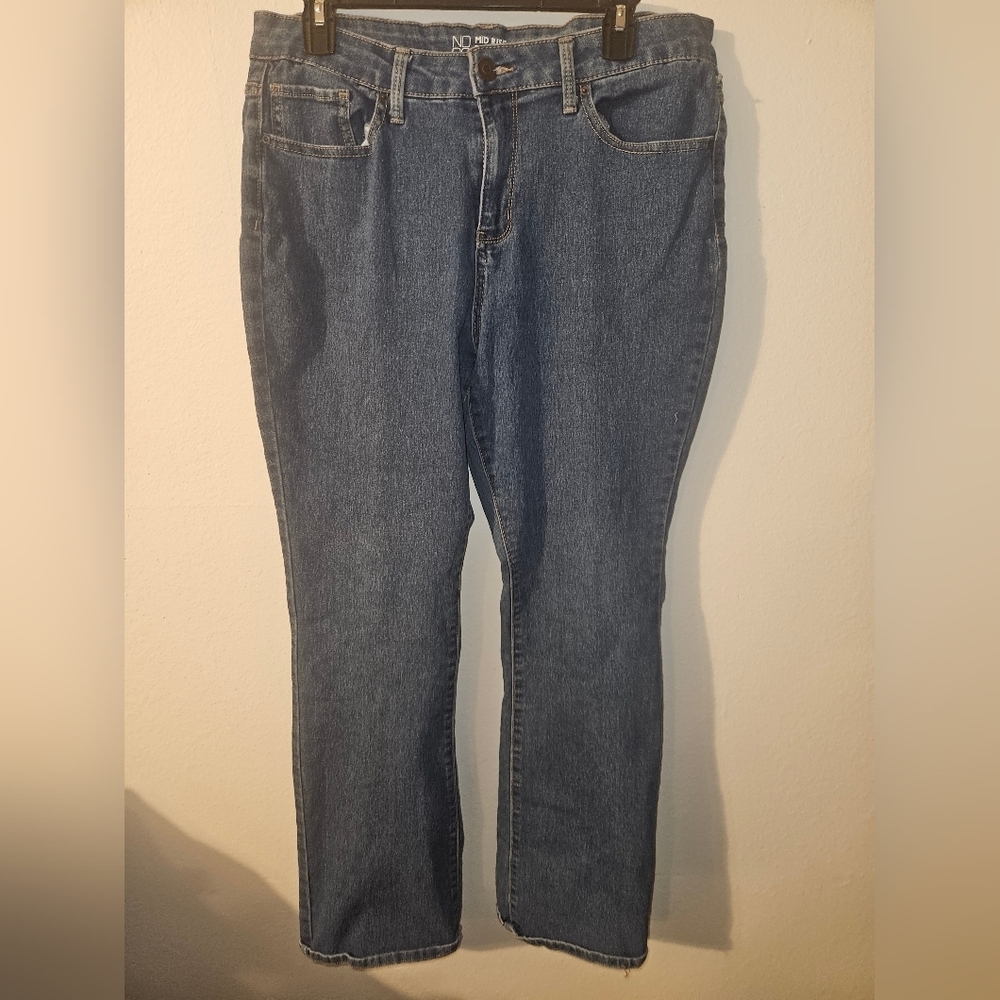 No Boundaries Juniors Bootcut Blue Jeans Size 17